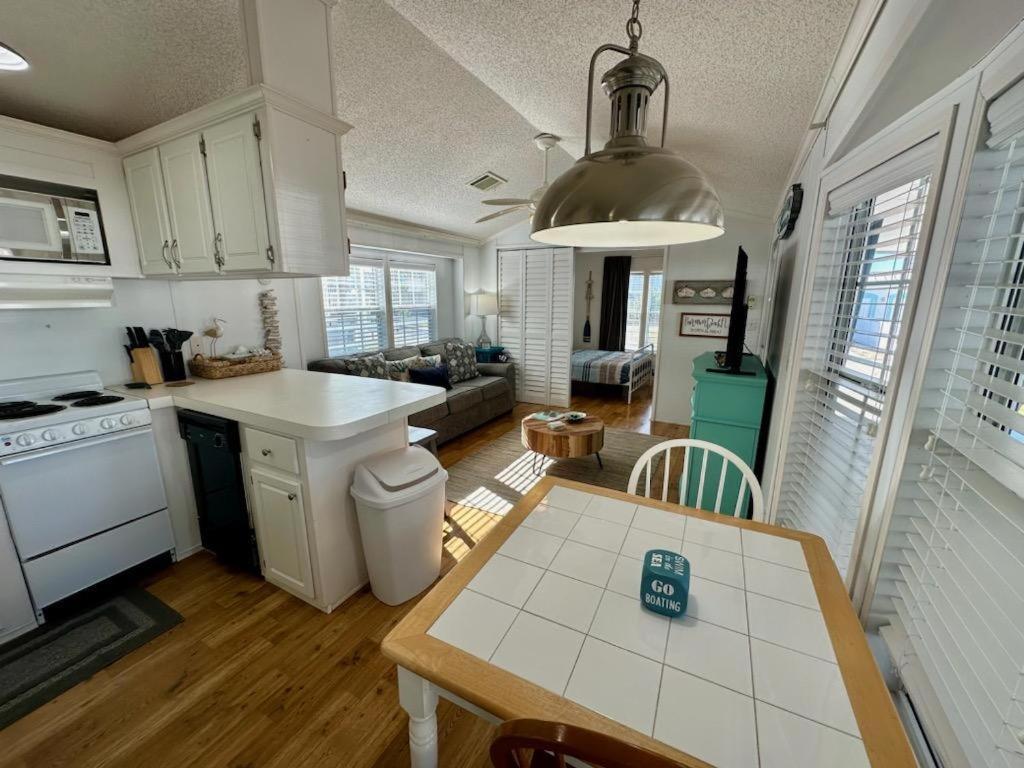 Family Friendly Beach Home Located In Beautiful Miramar Beach, Fl Destin Luaran gambar